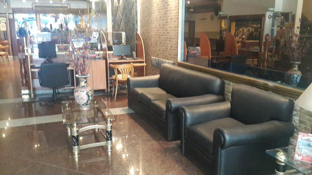Diplomat Hotel Buenos Aires Buitenkant foto